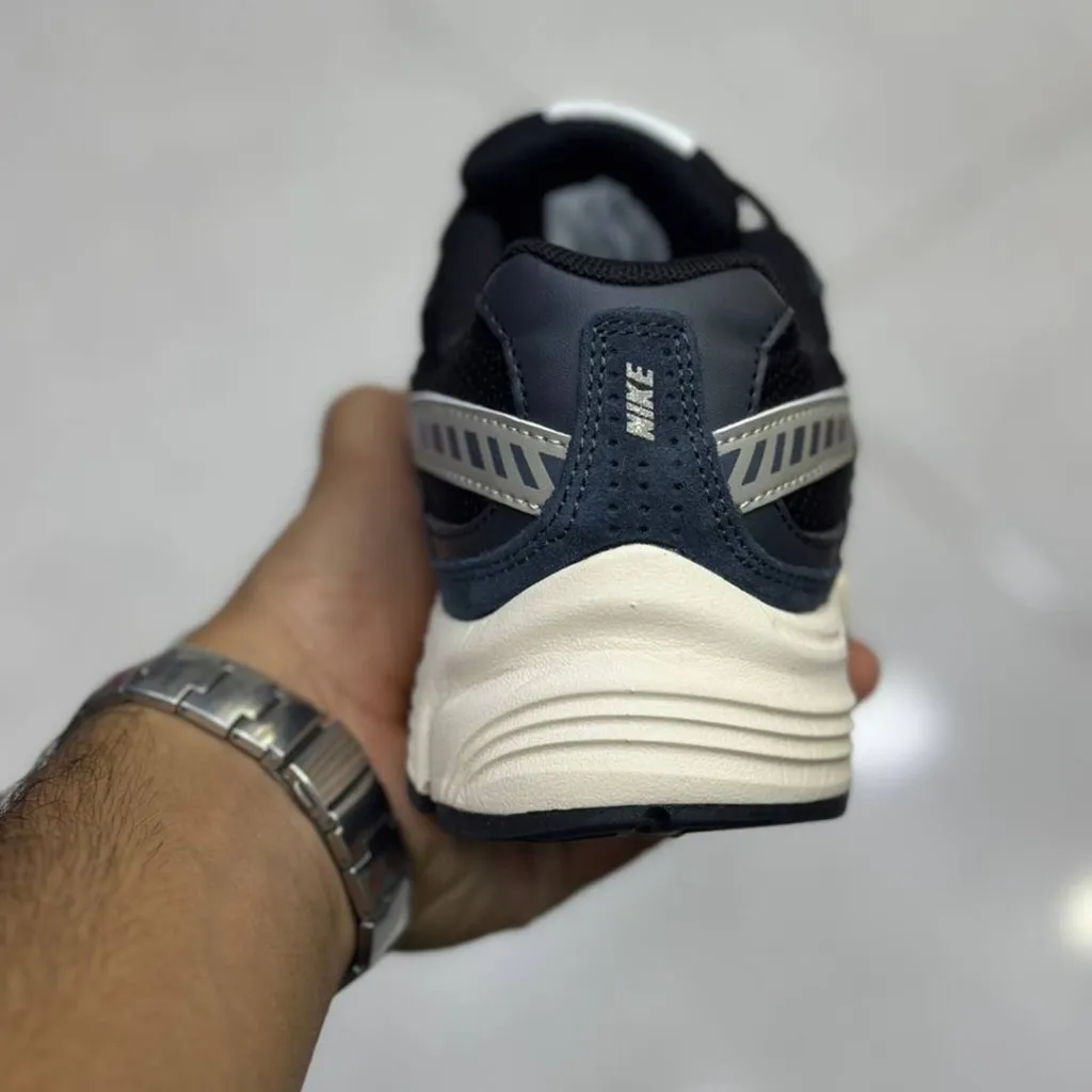 نایک اینیشیتور سرمه‌ای تیره مشکی Nike Initiator Midnight Navy & Sail