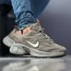 کتونی نایک v5k شکلاتی- Nike v5k RUN