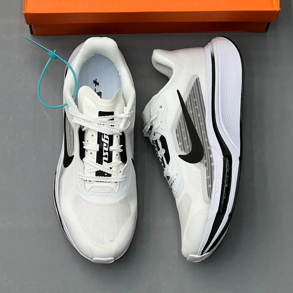 نایک پگاسوس پلاس سفید مشکی Nike Pegasus Plus 2 نایک پگاسوس پلاس سفید مشکی Nike Pegasus Plus 2