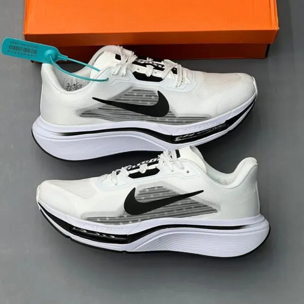 نایک پگاسوس پلاس سفید مشکی Nike Pegasus Plus 2 نایک پگاسوس پلاس سفید مشکی Nike Pegasus Plus 2