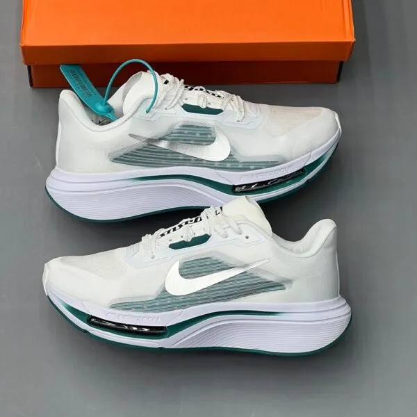 نایک پگاسوس پلاس سفید سبز Nike Pegasus Plus 2 نایک پگاسوس پلاس سفید سبز Nike Pegasus Plus 2