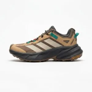 آدیداس ترکس فریهایکر اسال گورتکس خاکی مشکی Terrex Freehiker SL GORE-TEX KJ4429 آدیداس ترکس فریهایکر اسال گورتکس خاکی مشکی Terrex Freehiker SL GORE-TEX KJ4429