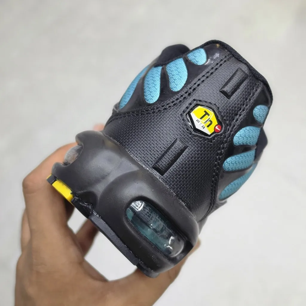 نایک تی ان ایرمکس پلاس مشکی آبی فیروزهای Nike TN Air Max Plus نایک تی ان ایرمکس پلاس مشکی آبی فیروزهای Nike TN Air Max Plus