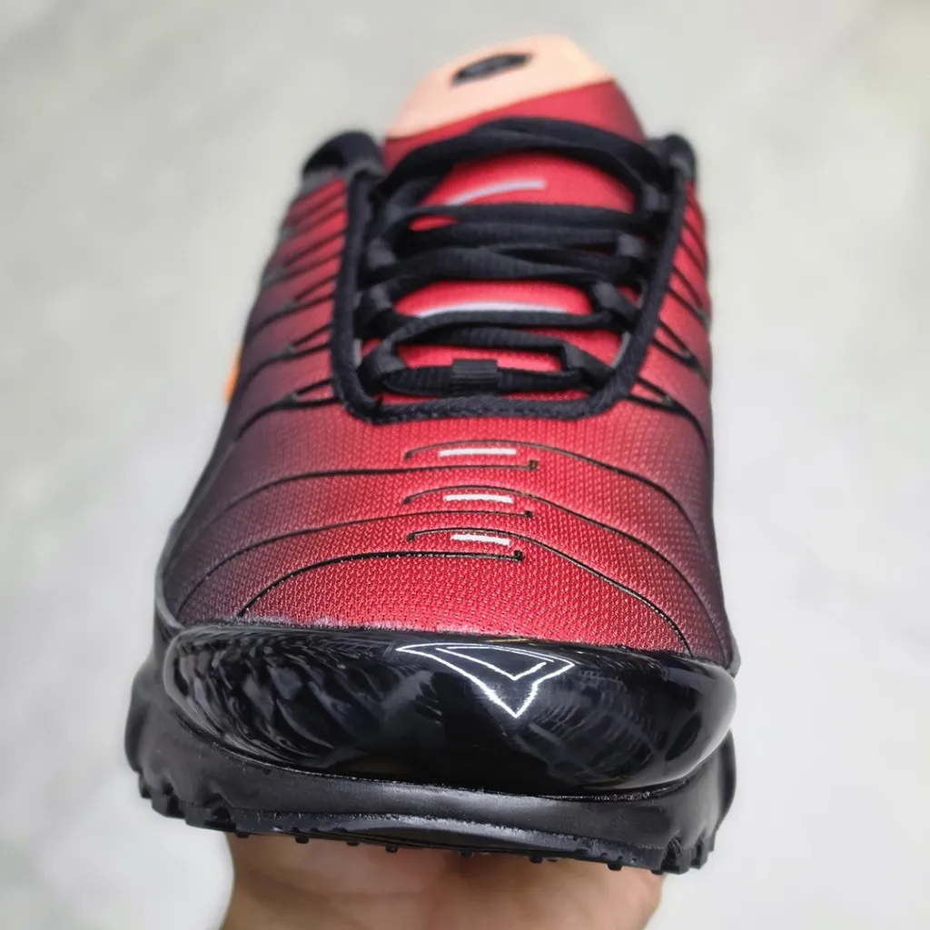 نایک تی ان ایرمکس پلاس مشکی قرمز آتشین Nike TN Air Max Plus نایک تی ان ایرمکس پلاس مشکی قرمز آتشین Nike TN Air Max Plus