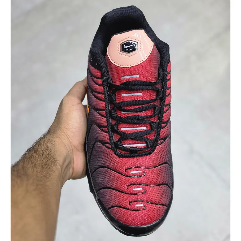 نایک تی ان ایرمکس پلاس مشکی قرمز آتشین Nike TN Air Max Plus نایک تی ان ایرمکس پلاس مشکی قرمز آتشین Nike TN Air Max Plus