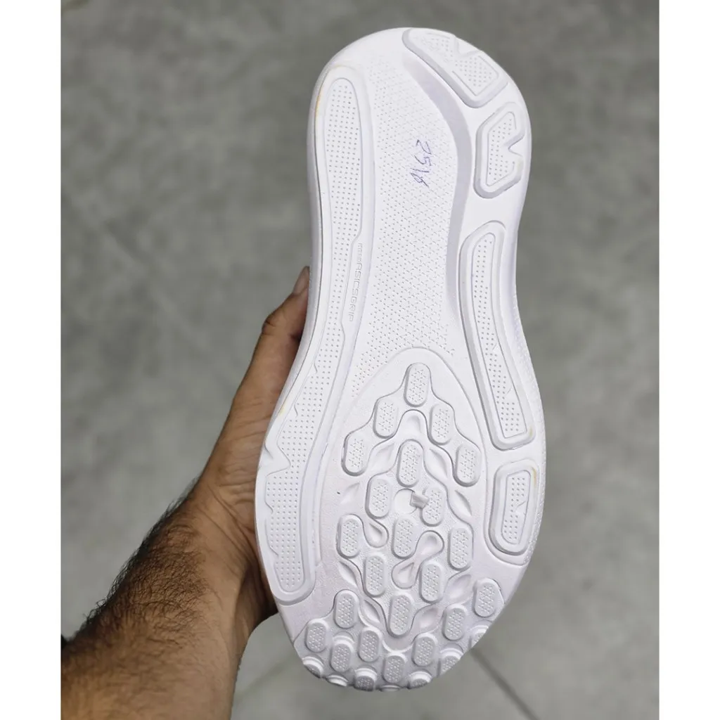 اسیکس ژل کایانو سفید ASICS GEL-KAYANO 33 اسیکس ژل کایانو سفید ASICS GEL-KAYANO 33