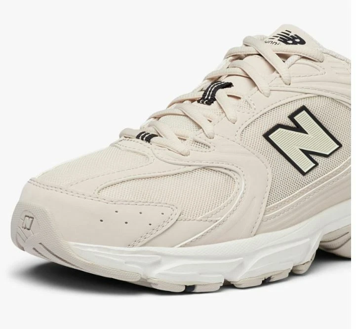 کتونی نیوبالانس 530 کرمی -New Balance 530