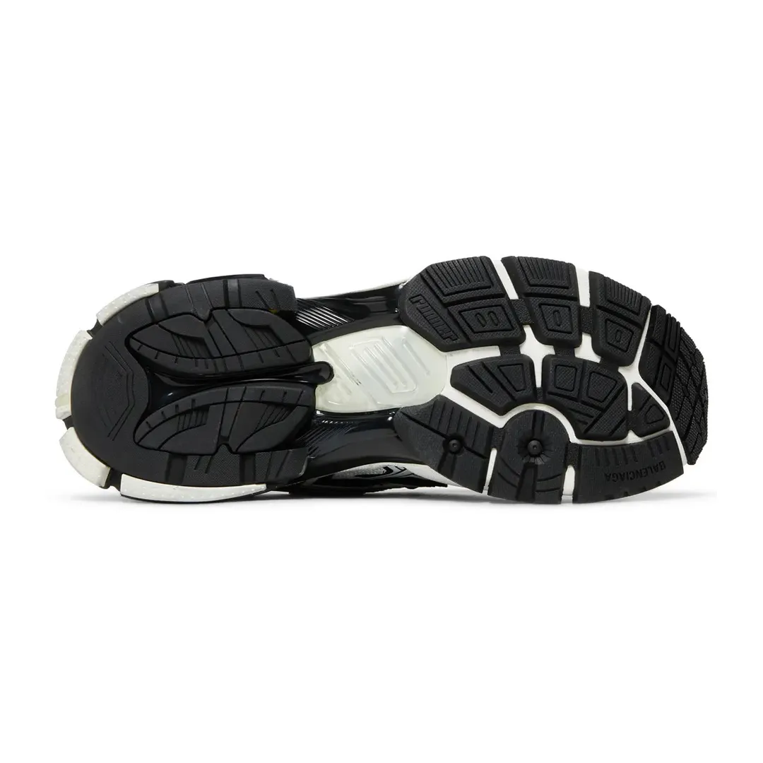 کتونی بالنسیاگا رانر مشکی سفید - Balenciaga Runner کتونی بالنسیاگا رانر مشکی سفید - Balenciaga Runner