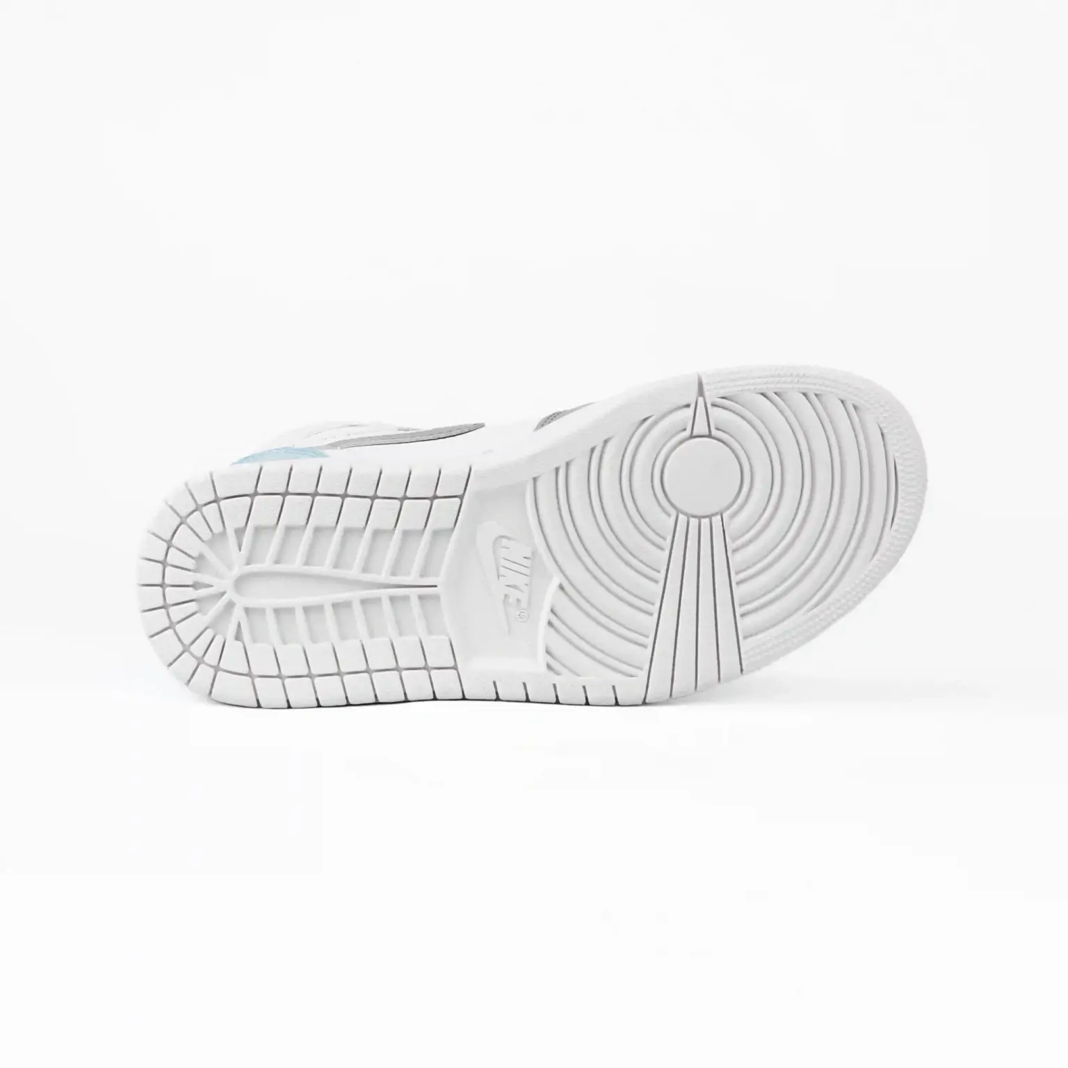 کتونی ایرجردن 1 پاریس ساقدار - Paris Air Jordan 1