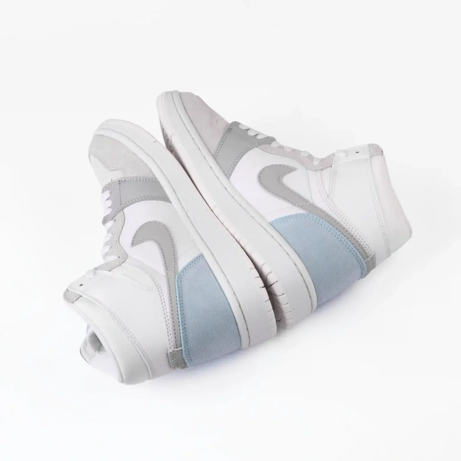 کتونی ایرجردن 1 پاریس ساقدار - Paris Air Jordan 1