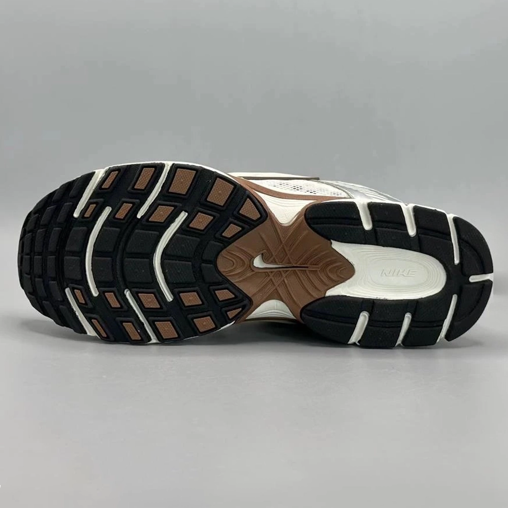 کتونی نایک v5k  موکا- Nike v5k RNR