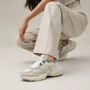 کتونی نایک V2K کرم آبی- Nike V2K