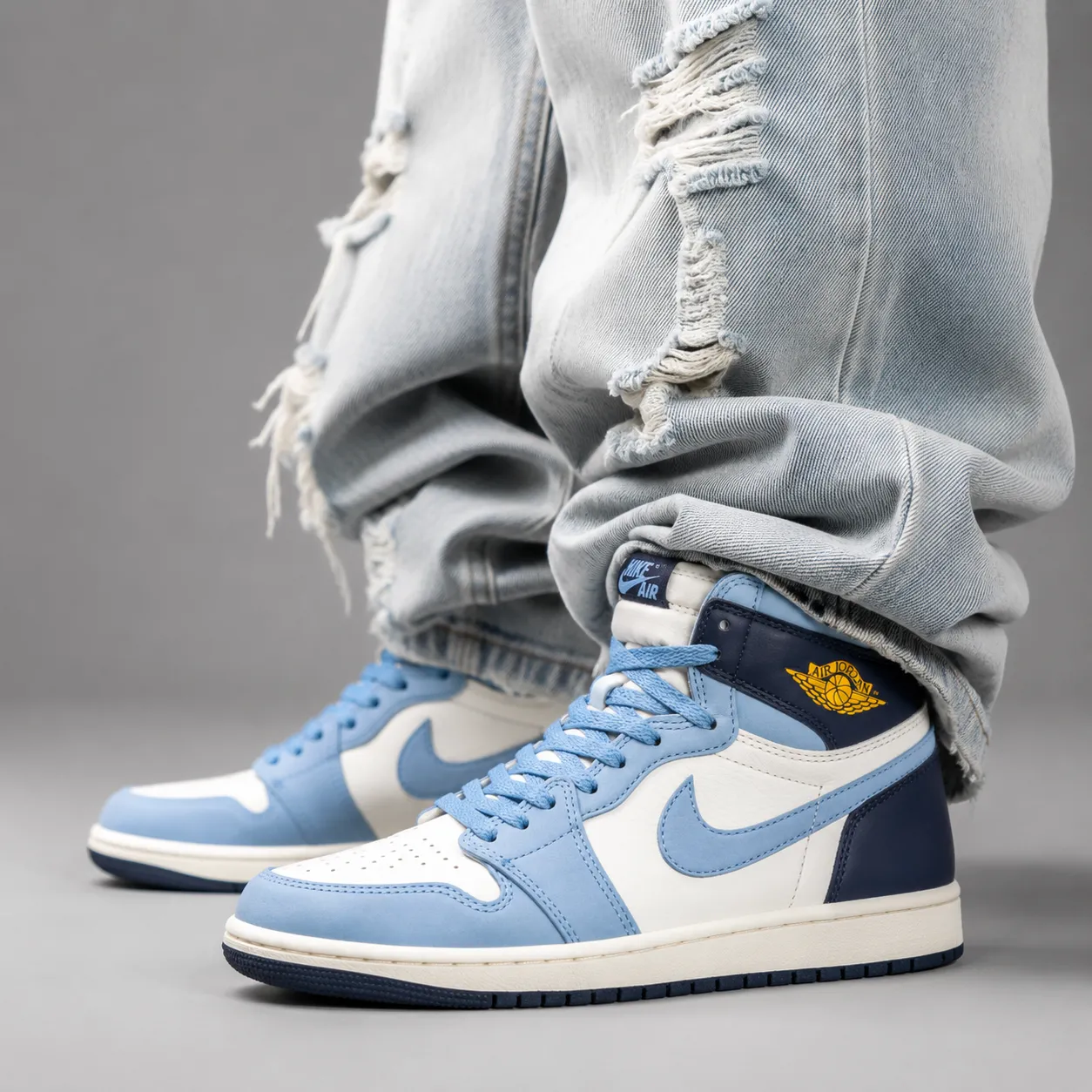 ایر جردن ۱ فرست این فلایت-Nike Air Jordan 1 FIRST IN FLIGHT