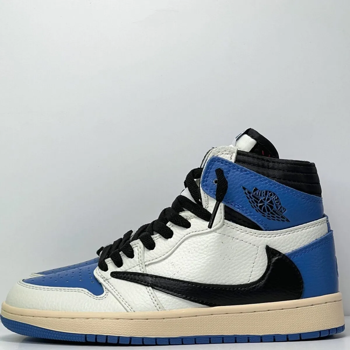 کتونی ایر جردن ۱ تراویس اسکات فراگمنت -Nike Air Jordan 1