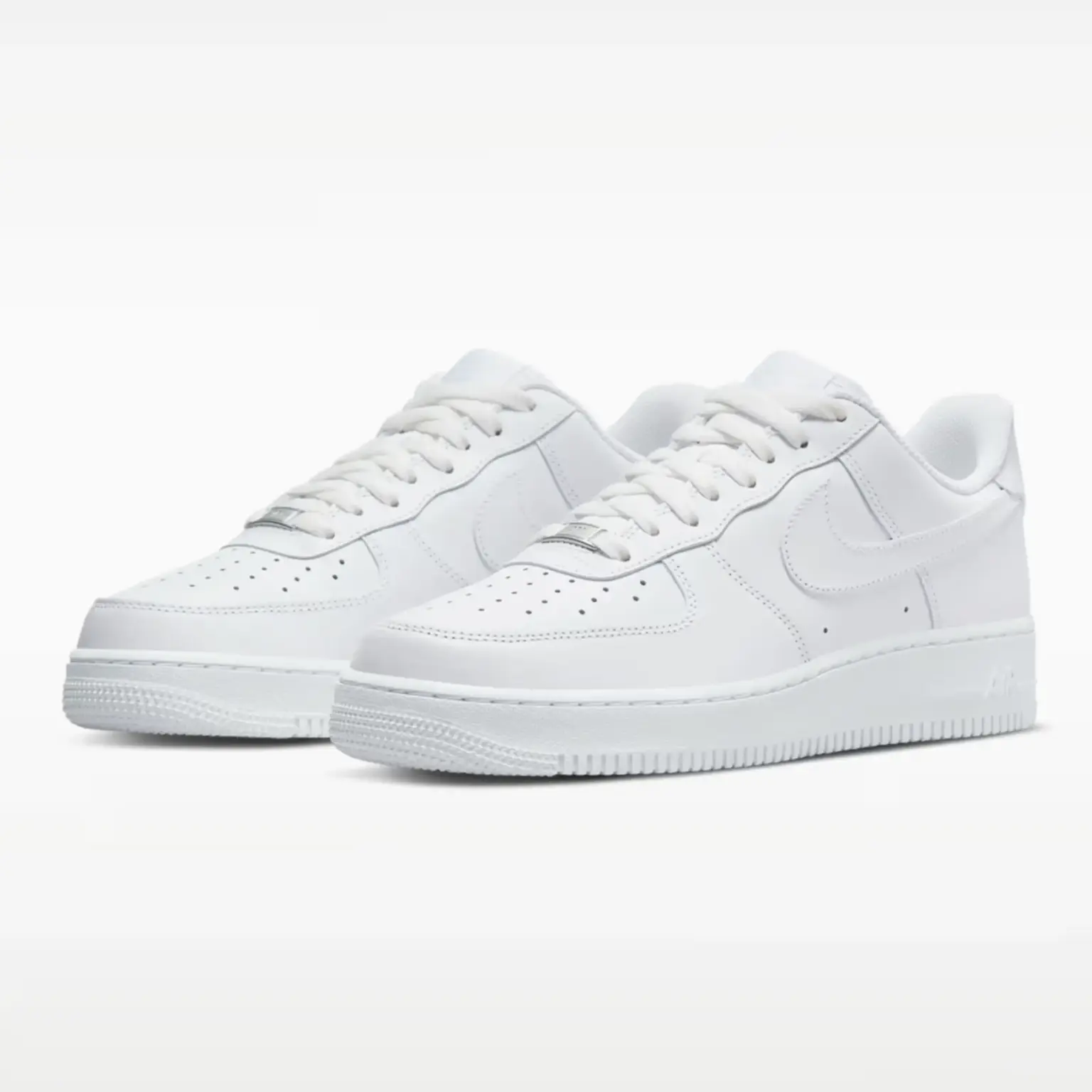 کتونی نایک ایر فورس ۱ سفید-nike air force 1 کتونی نایک ایر فورس ۱ سفید-nike air force 1