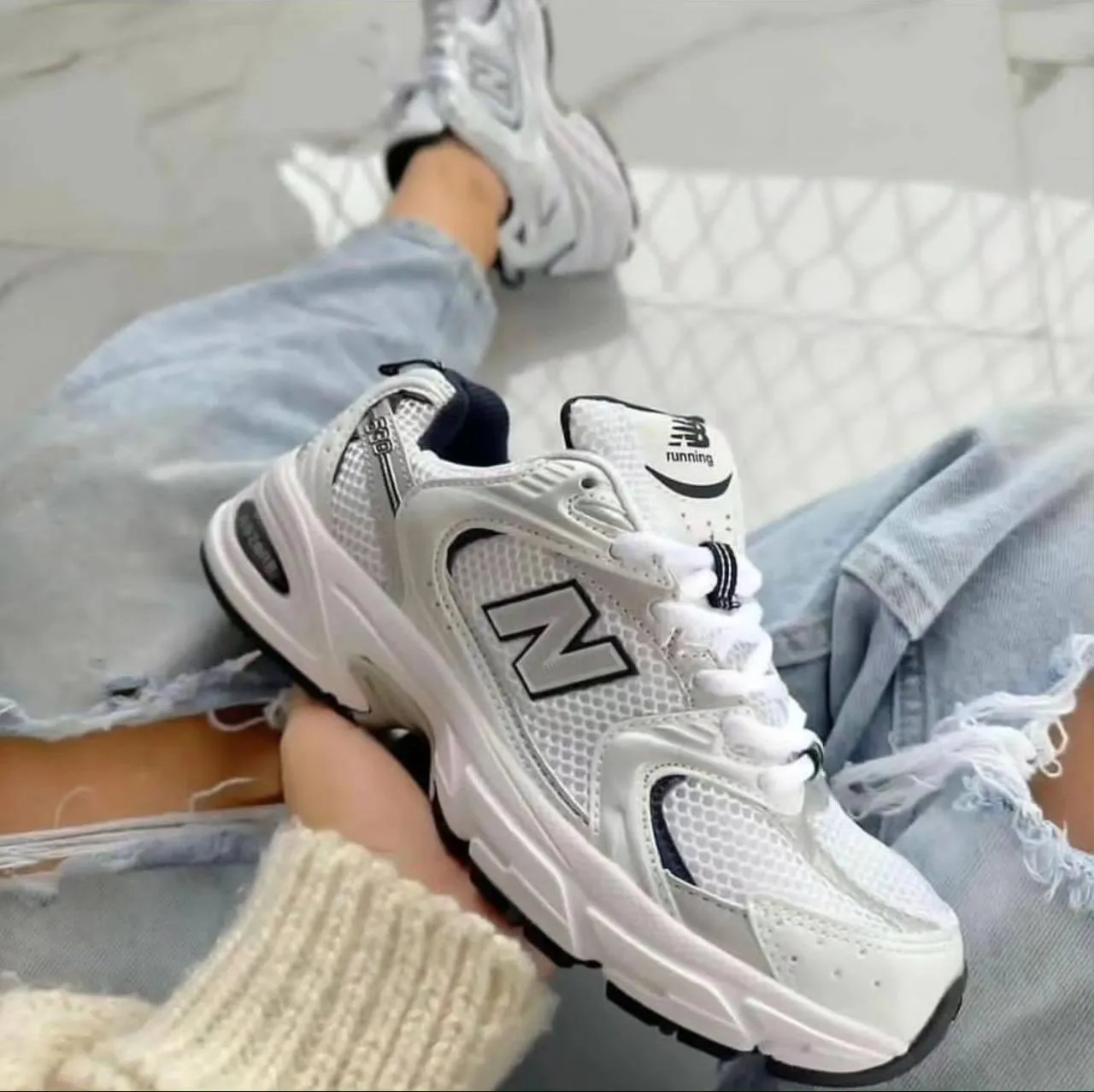 کتونی نیوبالانس 530 سفید سرمه ای -New Balance 530