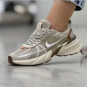 کتونی نایک V2K موکا -Nike V2K