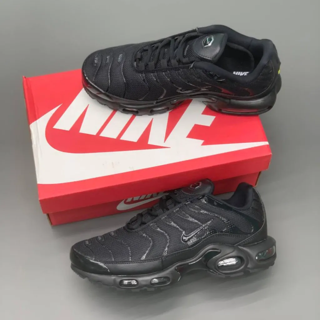 نایک تی ان ایرمکس پلاس مشکی Nike TN Air Max Plus