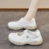 صندل جلو بسته زنانه طبی اسپرت سفید صندل جلو بسته زنانه طبی اسپرت سفید