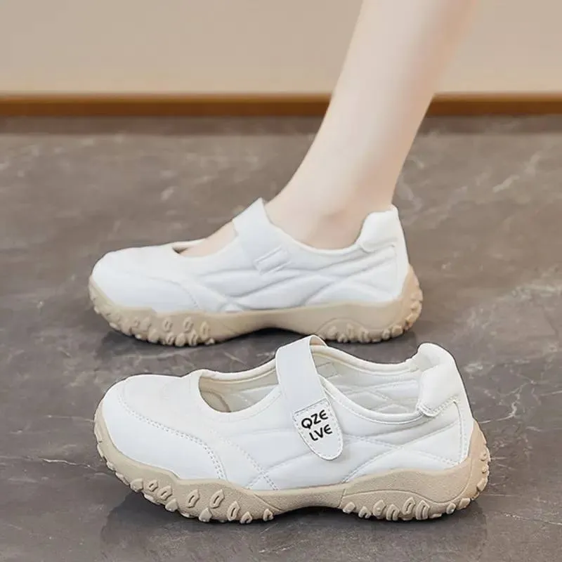 صندل جلو بسته زنانه طبی اسپرت سفید صندل جلو بسته زنانه طبی اسپرت سفید