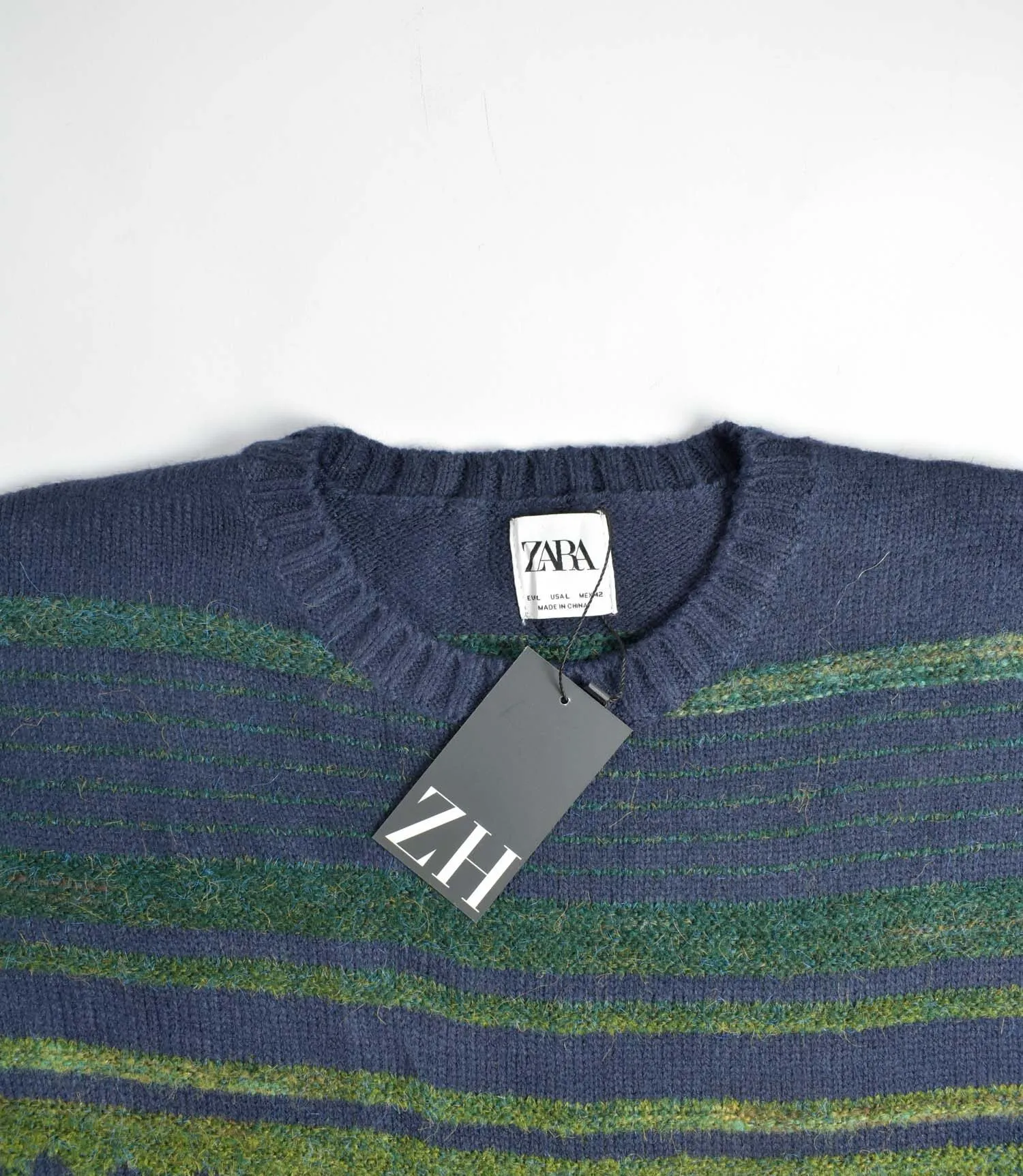 بافت وینتیج دورنگ سرمه ای سبز Zara بافت وینتیج دورنگ سرمه ای سبز Zara
