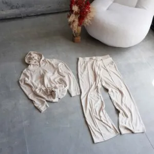 ست مخمل زنانه کرم Esmara