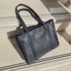کیف زنانه دوشی برشکا
