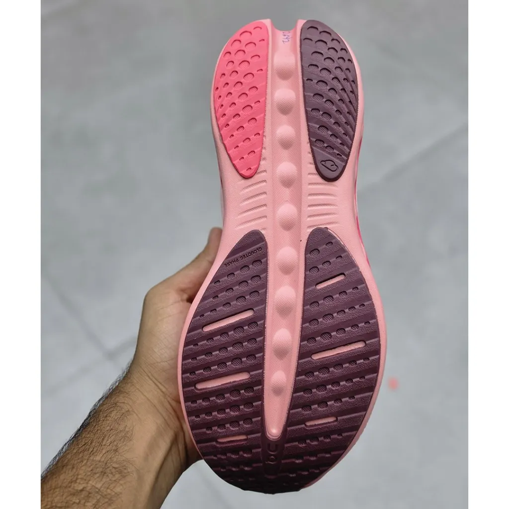 کتونی آن رانینگ کلودسرفر صورتی سرخابی On Running Cloudsurfer 3 کتونی آن رانینگ کلودسرفر صورتی سرخابی On Running Cloudsurfer 3