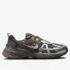کتونی لایفاستایل نایکی Nike V2K Run – کد HQ1678-200 کتونی لایفاستایل نایکی Nike V2K Run – کد HQ1678-200