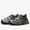 کتونی لایفاستایل نایکی Nike V2K Run – کد HQ1678-200 کتونی لایفاستایل نایکی Nike V2K Run – کد HQ1678-200