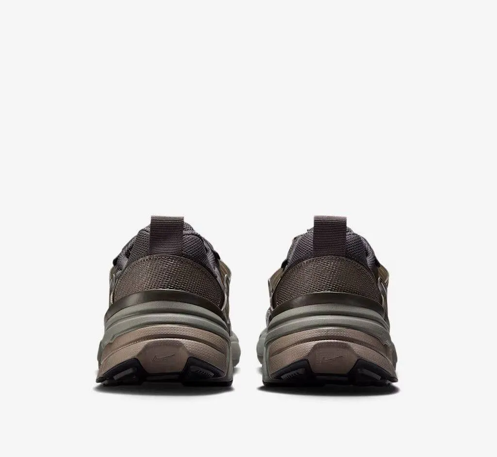 کتونی لایفاستایل نایکی Nike V2K Run – کد HQ1678-200 کتونی لایفاستایل نایکی Nike V2K Run – کد HQ1678-200