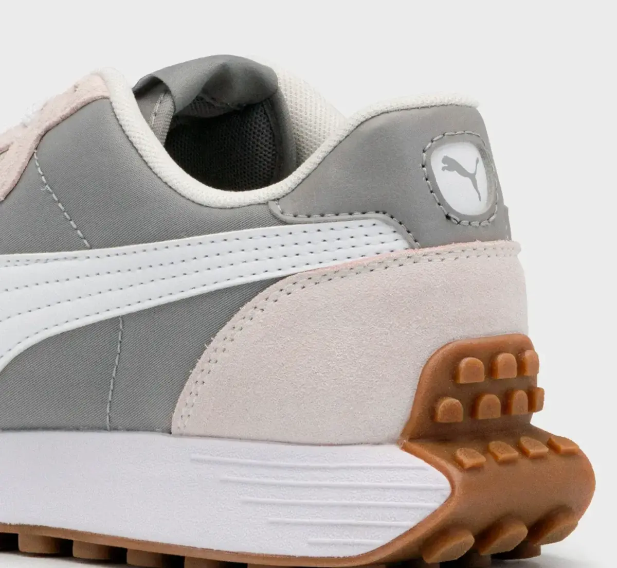 کتونی لایف‌استایل پوما Puma Runtamed Lugged – کد 04-401605