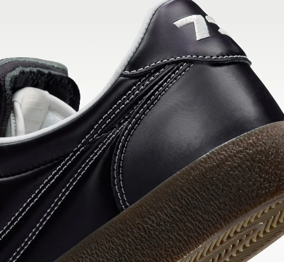 کتونی لایف‌استایل نایکی Nike Killshot 2 Premium – کد HQ3489-010
