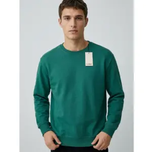 دورس داخل کرکی مردانه رنگ سبز تیره برند pull&bear اسپانیایی قواره نسبتاً آزاد کد 76