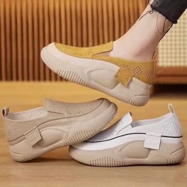 کفش طبی زنانه لژدار کرم