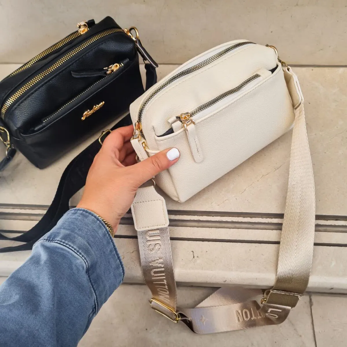 کیف زنانه دوشی آیسان