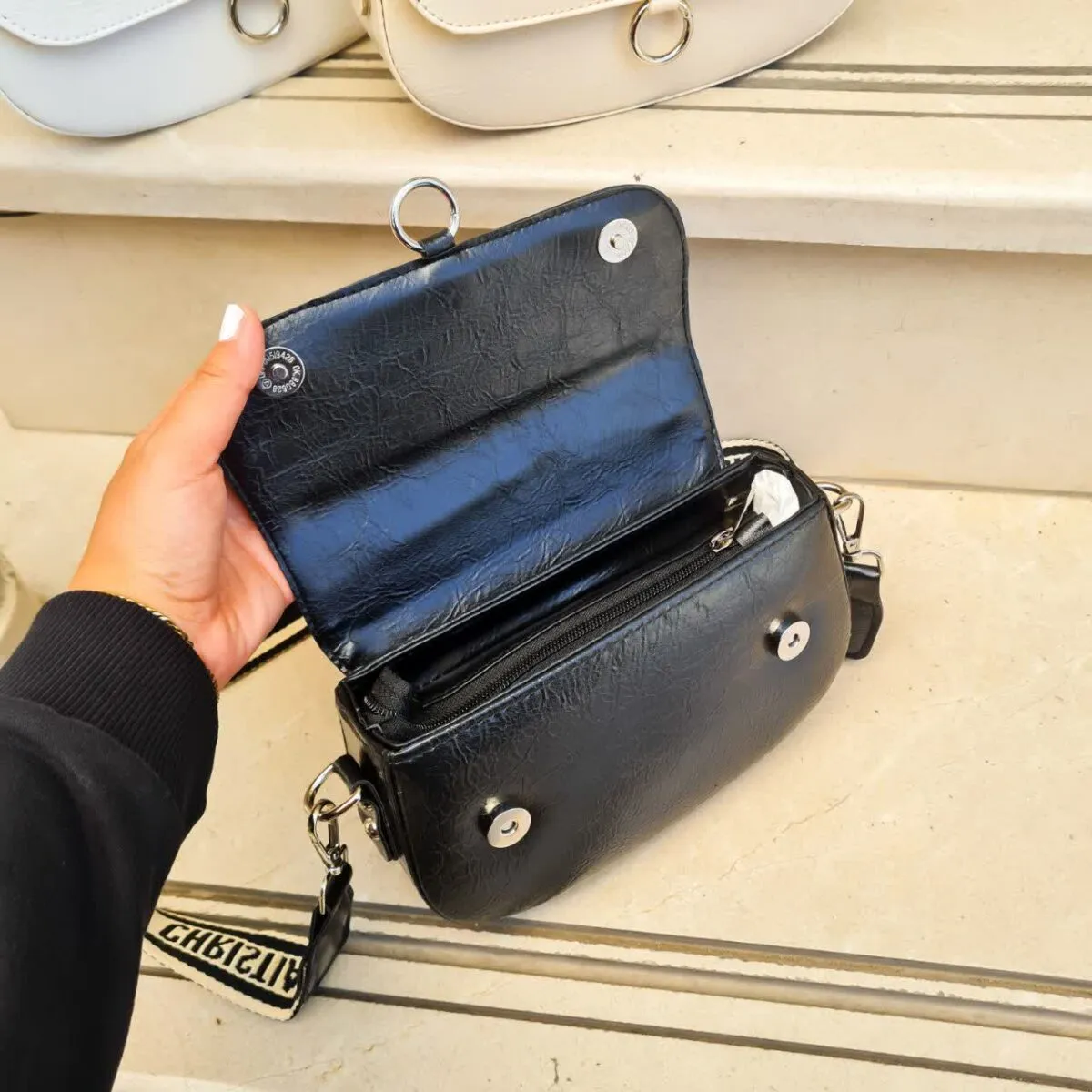 کیف زنانه دوشی آیسو