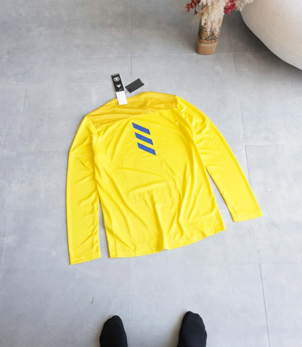 تیشرت ورزشی مردانه زرد آستین بلند Adidas تیشرت ورزشی مردانه زرد آستین بلند Adidas