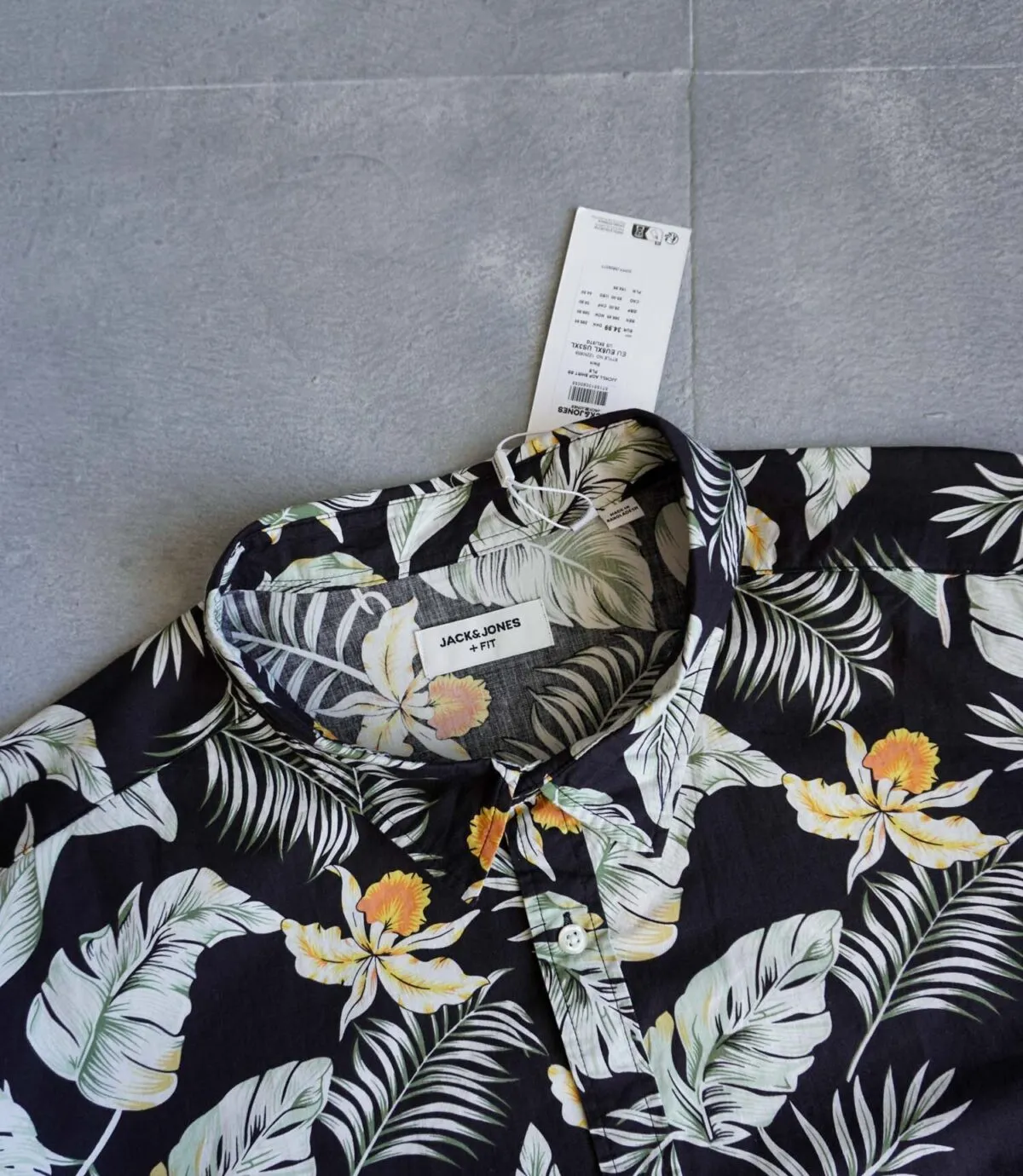 پیراهن هاوایی مشکی طرح گل Jack&Jones