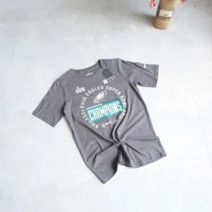 تیشرت طوسی سربی بچه گانه Nike تیشرت طوسی سربی بچه گانه Nike