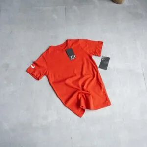 تیشرت قرمز بچه گانه Nike تیشرت قرمز بچه گانه Nike