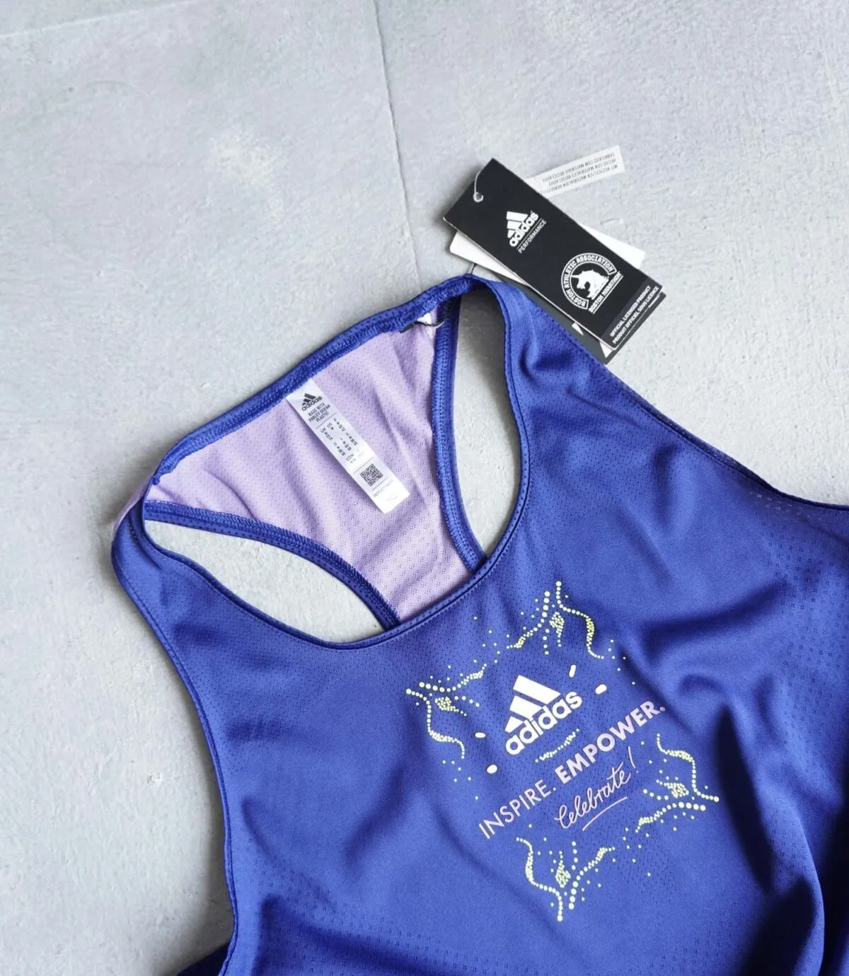 تاپ ورزشی زنانه Adidas تاپ ورزشی زنانه Adidas