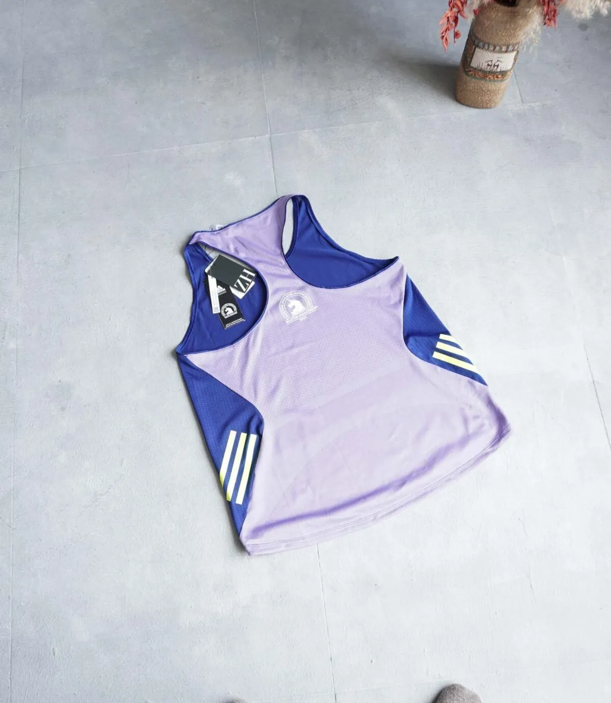 تاپ ورزشی زنانه Adidas تاپ ورزشی زنانه Adidas