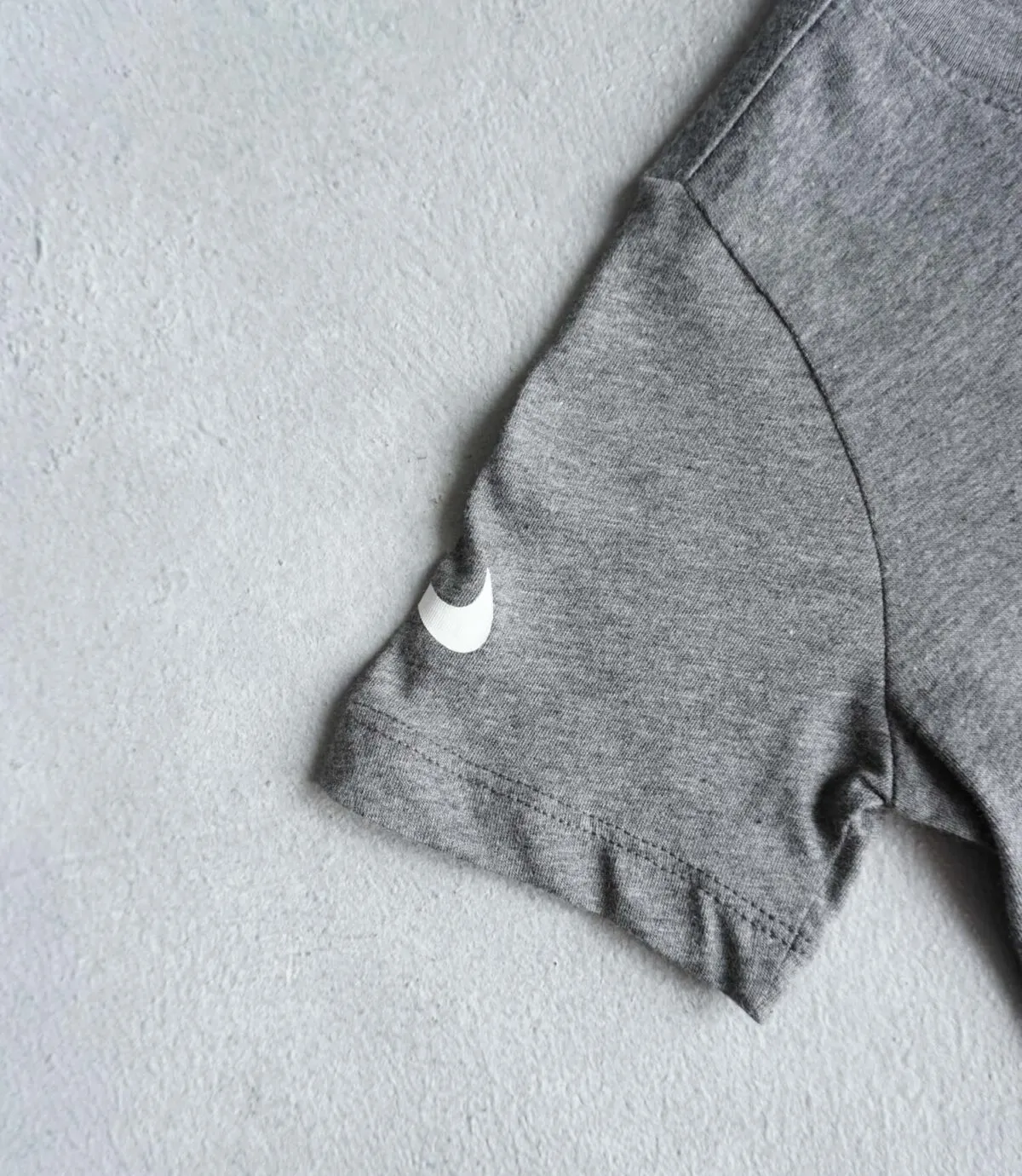 تیشرت طوسی بچه گانه Nike تیشرت طوسی بچه گانه Nike